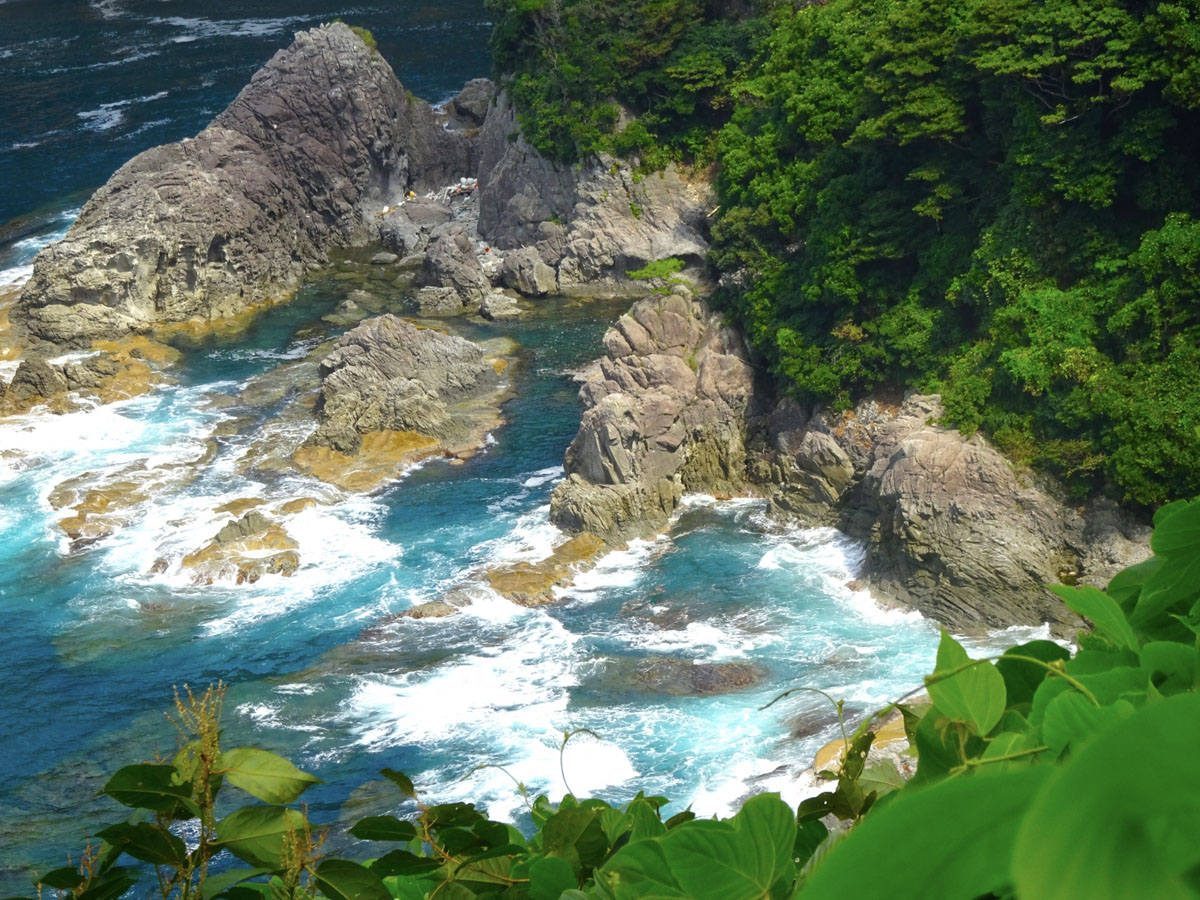 蒲入海岸