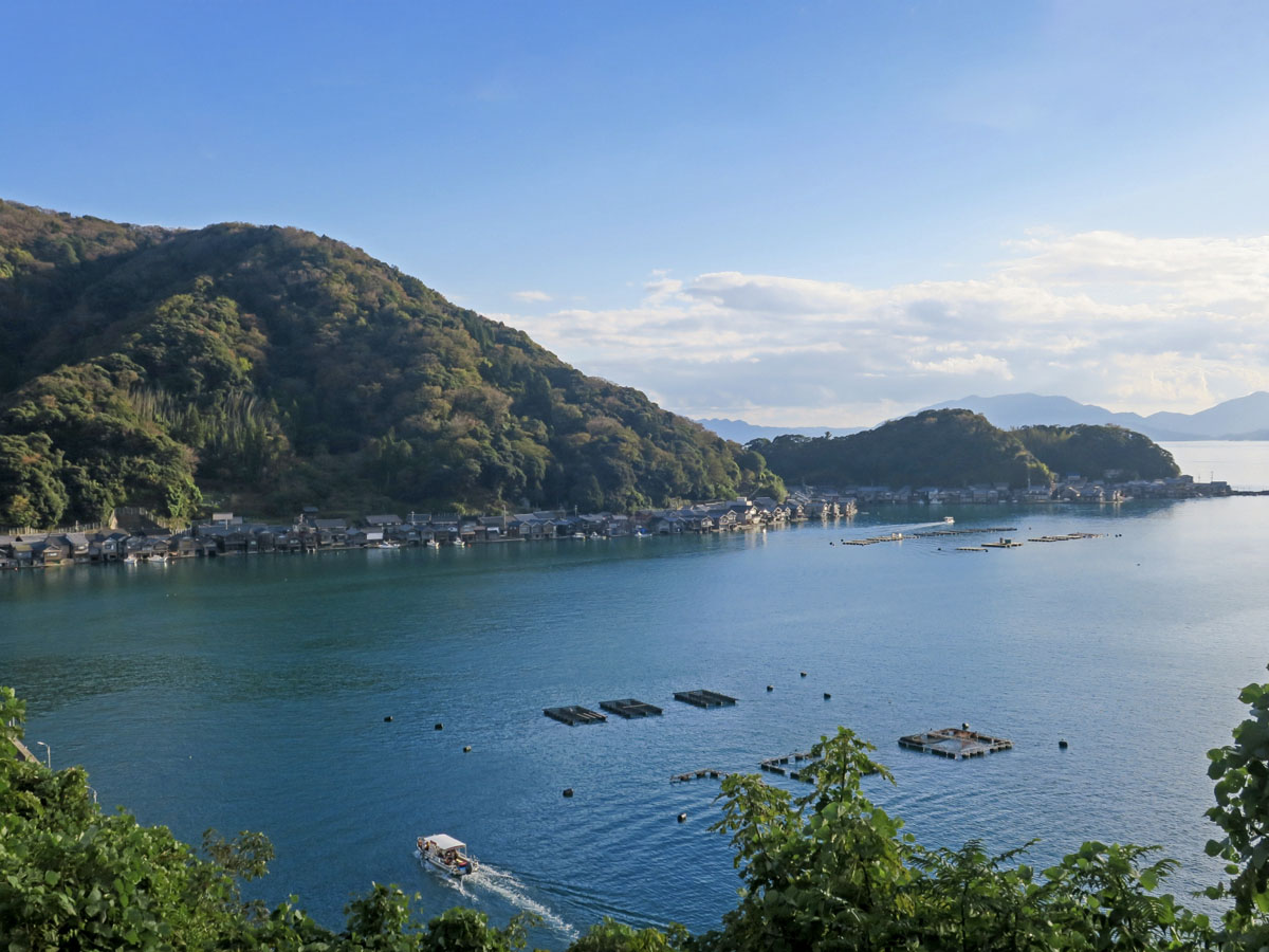 伊根湾の風景